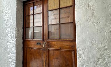 EXCELENTE CASONA UBICADA EN PLENO CENTRO HISTORICO