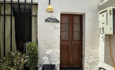 EXCELENTE CASONA UBICADA EN PLENO CENTRO HISTORICO