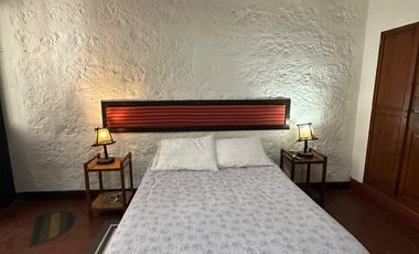 EXCELENTE CASONA UBICADA EN PLENO CENTRO HISTORICO