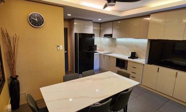 𝟑 𝐁𝐑 𝐓𝐨𝐰𝐧𝐡𝐨𝐮𝐬𝐞 𝐔𝐧𝐢𝐭 𝐟𝐨𝐫 𝐑𝐞𝐧𝐭 𝐚𝐭 𝐒𝐚𝐧 𝐀𝐧𝐭𝐨𝐧𝐢𝐨 𝐕𝐢𝐥𝐥𝐚𝐠𝐞 𝐢𝐧 𝐌𝐚𝐤𝐚𝐭𝐢 𝐂𝐢𝐭𝐲