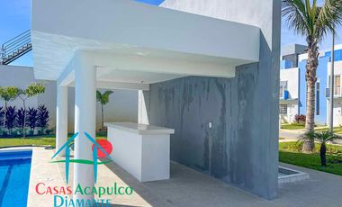 Casa en venta con jardín privado y vista a las áreas comunes