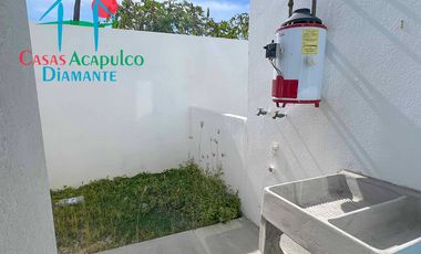 Casa en venta con jardín privado y vista a las áreas comunes
