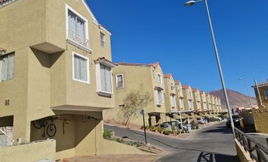 Venta casa vista al mar en condominio en Coviefi, Antofagasta