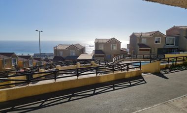 Venta casa vista al mar en condominio en Coviefi, Antofagasta