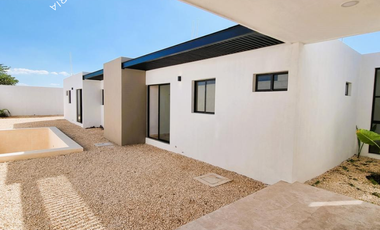 Casa nueva en venta de una planta con alberca privada en Mérida