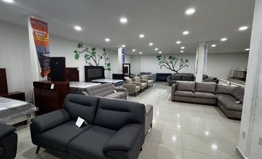 LOCAL COMERCIAL EN VENTA FRENTE A PLAZA CRYSTAL | ARLETTE FLORES
