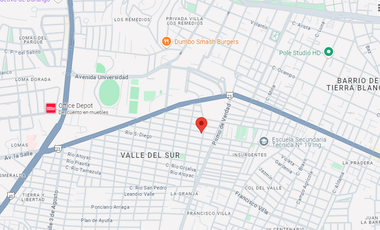 Casa ubicada en colonia Valle del Sur con 6 Recamaras y 240m2, entre Av. Durango y Av. Primo de Verdad.