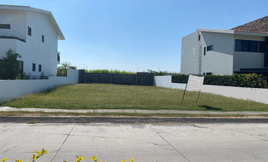 VENTA DE TERRENO EN FRACC. PARAÍSO COUNTRY CLUB, CUERNAVACA, MORELOS.