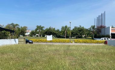 VENTA DE TERRENO EN FRACC. PARAÍSO COUNTRY CLUB, CUERNAVACA, MORELOS.