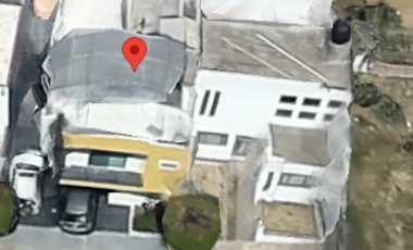 Propiedad dentro de coto con control de acceso y parques privados.