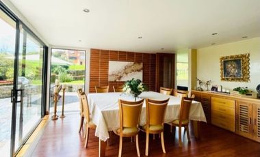 Espectacular Casa Macadamia- Vía La Calera 430 m2