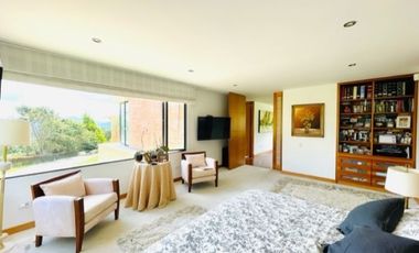 Espectacular Casa Macadamia- Vía La Calera 430 m2