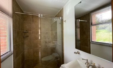 Espectacular Casa Macadamia- Vía La Calera 430 m2