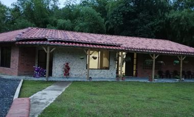 ESPECTACULAR CASA CAMPESTRE UNA PLANTA CERRITOS PEREIRA