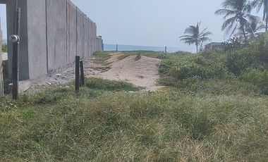vt-0478 TERRENO SOBRE PLAYA ESCRITURADO, EN PIE DE LA CUESTA