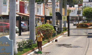 Casa en venta en coto en Parque las Palmas con 140 m2 y 3 recamaras.