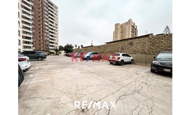 Alquiler De Departamento Moderno Amoblado C/ Vista A Parque Dentro De Condominio