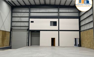 Bodega 8 de Julio y Periferico 700M2