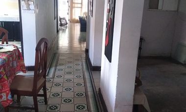 SE VENDE CASA AREA DE 256mts SECTOR COMERCIAL BARRIO BOSTON