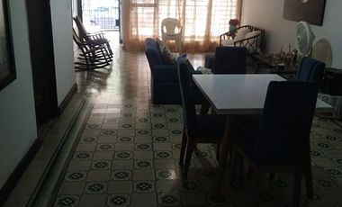 SE VENDE CASA AREA DE 256mts SECTOR COMERCIAL BARRIO BOSTON