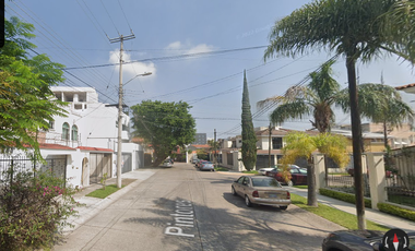 Casa oportunidad en venta, 3 recamaras en Lomas De Guadalupe.
