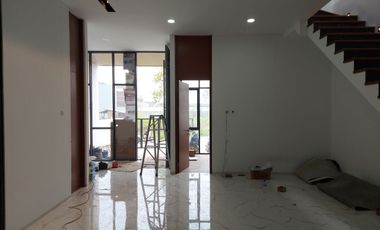 RUMAH BARU MODERN MINIMALIS MEWAH DI SETRA DUTA. BANDUNG UTARA.