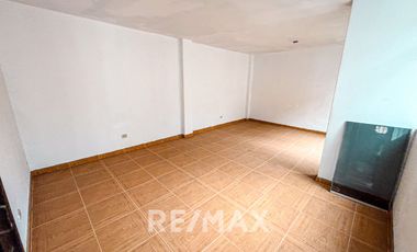 VENTA EDIFICIO COMERCIAL EN SAN JUAN DE LURIGANCHO
