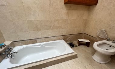 VENDO CASA LA PLANICIE BASTANTE POTENCIAL