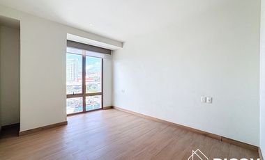 Departamento de 2 recámaras, 2 baños y 2 estacionamientos en Querétaro