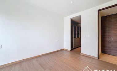 Departamento de 2 recámaras, 2 baños y 2 estacionamientos en Querétaro