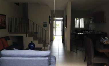 Casa Oportunidad en Venta CASA 160MTS amplios Espacios Centrica FRENTE A PARQUE Av Patria &AV LOPEZ MATEOS Zapopan
