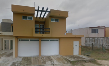 Casa en Venta Av Juventino Rosas Puerto Mexico Coatzacoalcos, Veracruz/ Recuperación Bancaria