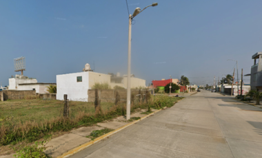 Casa en Venta Av Juventino Rosas Puerto Mexico Coatzacoalcos, Veracruz/ Recuperación Bancaria