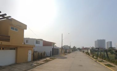 Casa en Venta Av Juventino Rosas Puerto Mexico Coatzacoalcos, Veracruz/ Recuperación Bancaria
