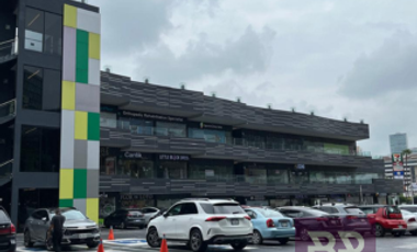 Local comercial en renta - 132m San Pedro Garza García
