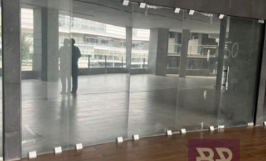 Local comercial en renta - 132m San Pedro Garza García