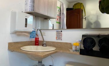 47204 Consultorio Amoblado en Arriendo Laureles