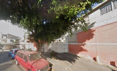 Casa en Venta Canal de Garay, Condominio 44, Unidad Nacional Iztapalapa, Entrega inmediata