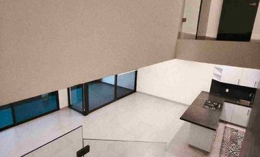 CASA EN RENTA CON 4 RECAMARAS Y AMPLIO JARDIN