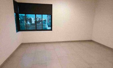 CASA EN RENTA CON 4 RECAMARAS Y AMPLIO JARDIN