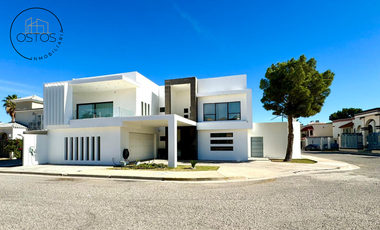 En VENTA Residencia en Fraccionamiento Bosques de Senecú