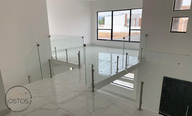 En VENTA Residencia en Fraccionamiento Bosques de Senecú