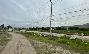 Amplio Terreno para un gran desarrollo Mixto. Industrial, Habitacional, Comercial. opción de mas tierra.