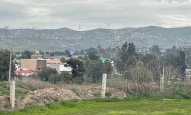 Amplio Terreno para un gran desarrollo Mixto. Industrial, Habitacional, Comercial. opción de mas tierra.