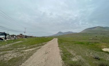 Amplio Terreno para un gran desarrollo Mixto. Industrial, Habitacional, Comercial. opción de mas tierra.
