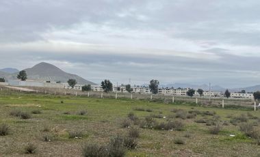 Amplio Terreno para un gran desarrollo Mixto. Industrial, Habitacional, Comercial. opción de mas tierra.