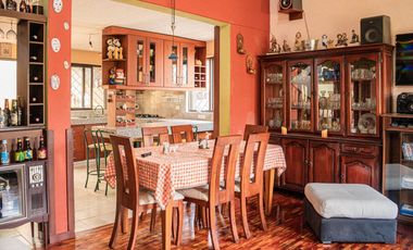 Casa en Venta, Sector Cuartel Cayambe, Ricaurte, Cuenca