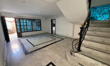 ARRIENDO CASA COMERCIAL, BARRIO QUIRINAL