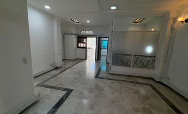 ARRIENDO CASA COMERCIAL, BARRIO QUIRINAL