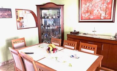 CASA SOLA EN BUEN ESTADO DE CONSERVACION, OPORTUNIDAD!!!